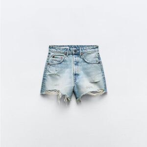 Zara TRF High Rise Distressed Denim Shorts Light Wash Frayed Hem Size 27 NWT
